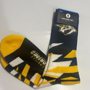 Nashville predator socks large NWT